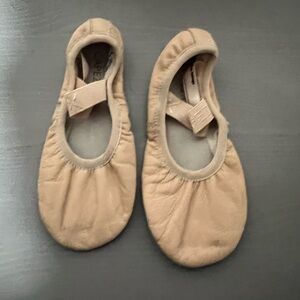Capezio Kids Ballet Shoes - Ballet Pink - Size 10W